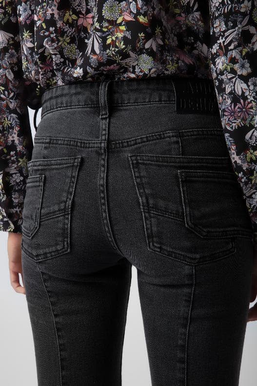 Elvira Jeans
