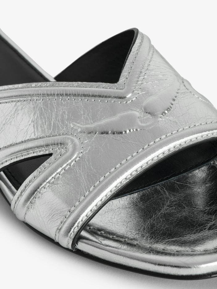Azora Mules